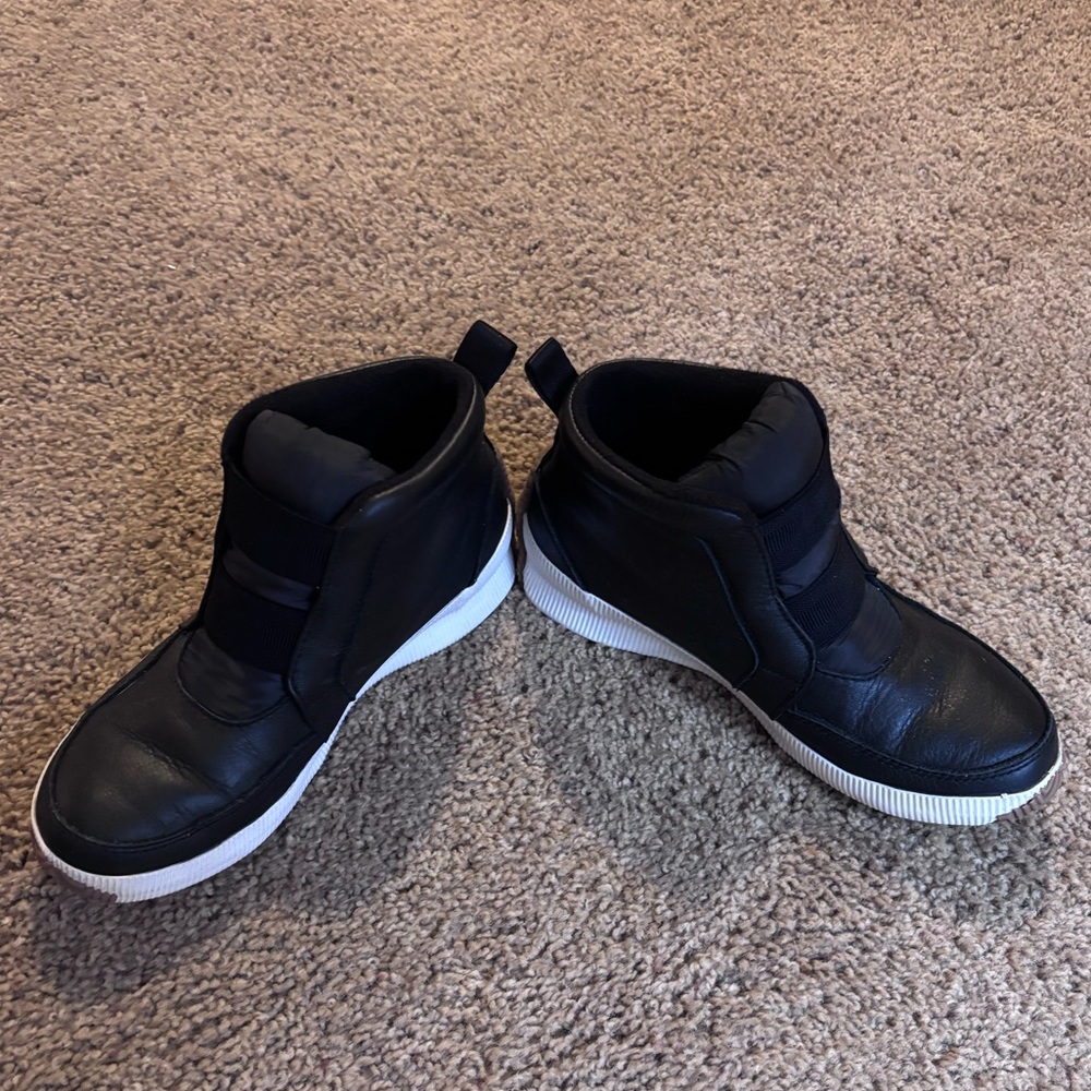 SOREL Out N About Plus Mid Leather Ankle Boots size 8 - Picture 4 of 6